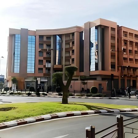 C-Appartement De Luxe Plein Centre De Gueliz Avec Piscine Parking Wifi Netflix Marrakesh Eksteriør bilde