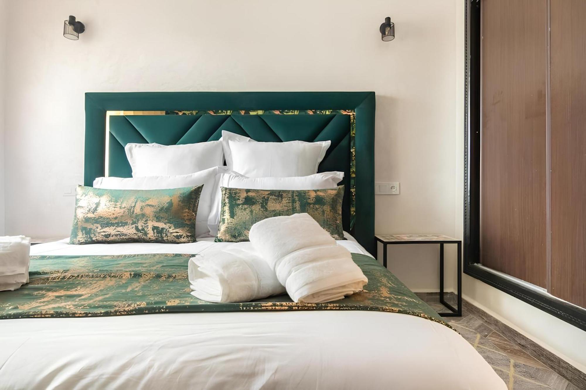 C-Appartement De Luxe Plein Centre De Gueliz Avec Piscine Parking Wifi Netflix Marrakesh Eksteriør bilde