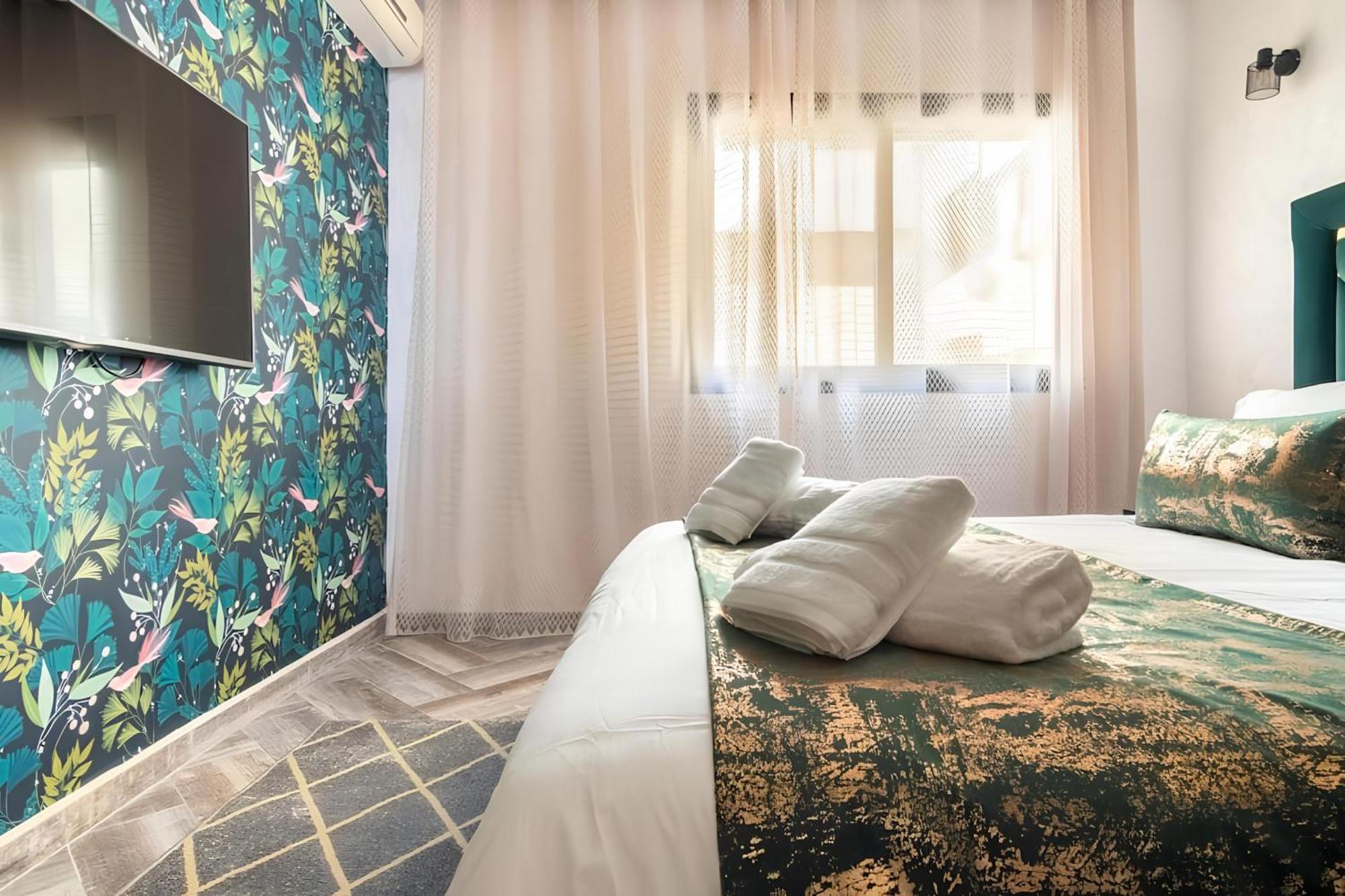 C-Appartement De Luxe Plein Centre De Gueliz Avec Piscine Parking Wifi Netflix Marrakesh Eksteriør bilde